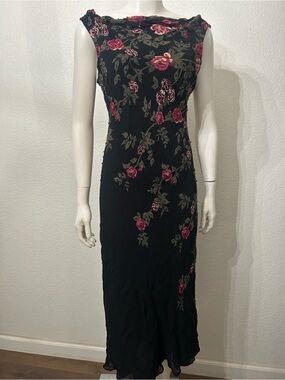 Vintage Majick Black Floral Sleeveless Midi Dress with Rose Print